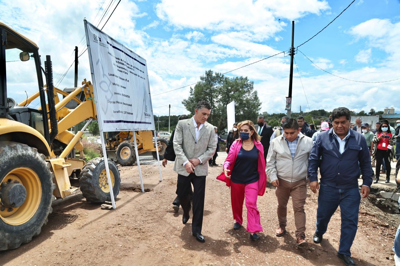 Supervisó gobernadora Lorena Cuéllar avances de obras carreteras en Xaltocan